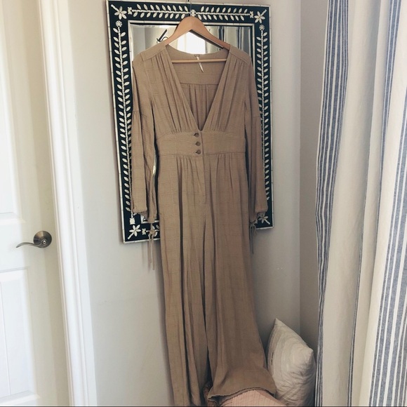 Free People linen jumpsuit - Picture 2 of 9